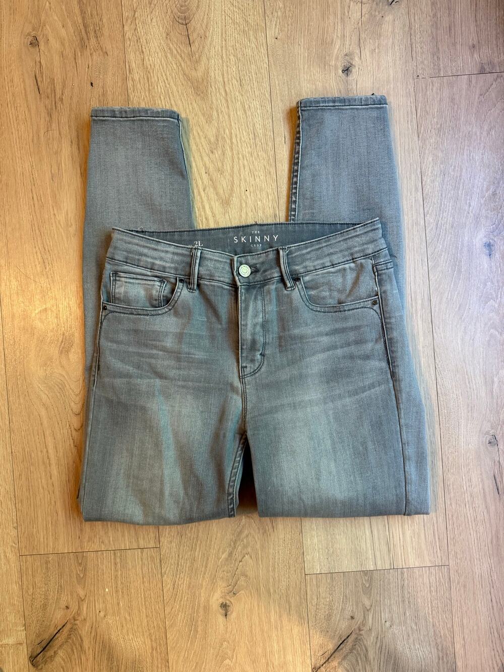 White House Black Market The Skinny Crop Jeans 2L Gray Ankle Zip High Rise